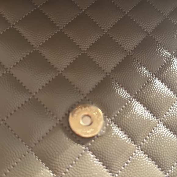 SAINT LAURENT MEDIUM CASSANDRA QUILTED LEATHER ENVELOPE BAG,Greyish Brown,$2,950 - Picture 16 of 17